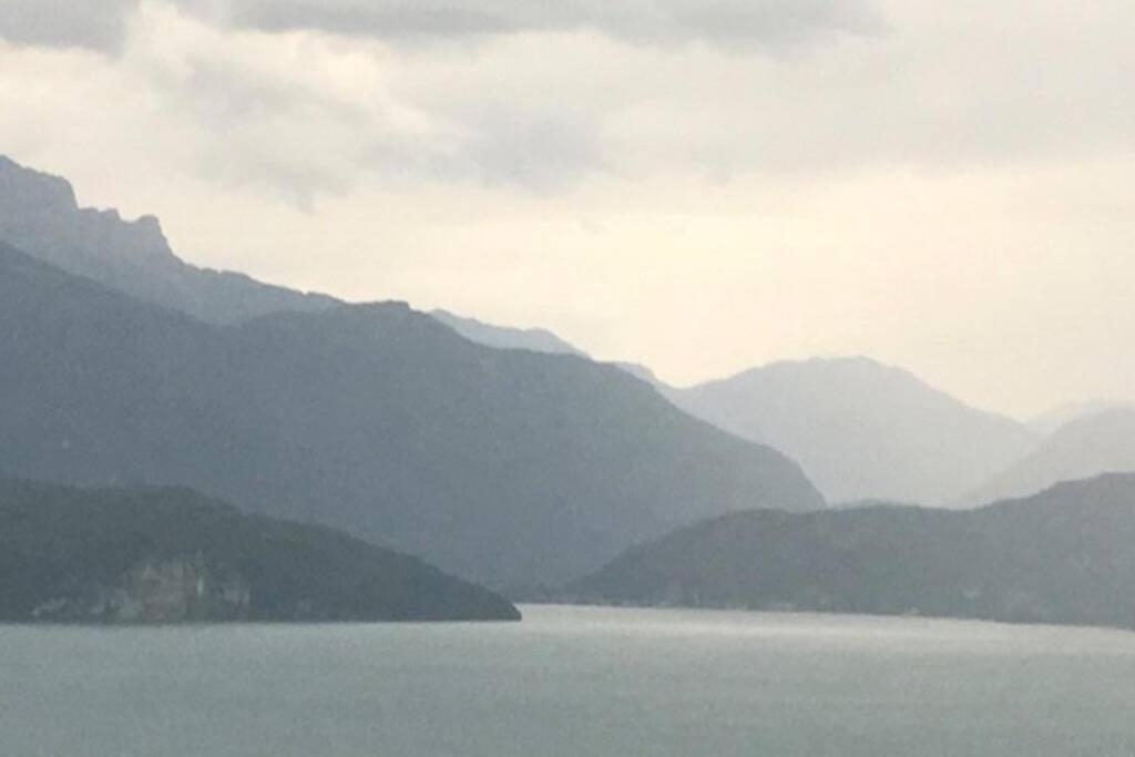 Apt calme VUE LAC - 2 Chambres - Sauna Annecy Exterior foto